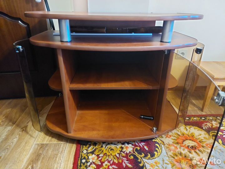 Тумба под телевизор