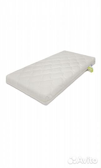 Детская кроватка с универсальным маятником