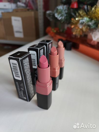 Помада Bobbi Brown Crushed lipstick