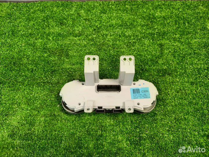 Блок управления климат-контролем Hyundai Ix35 2.0