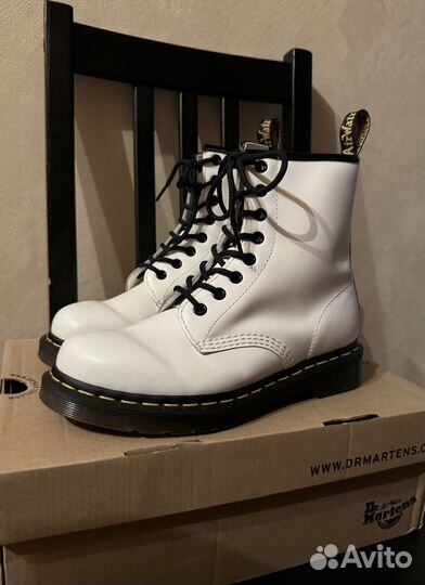 Dr. Martens 1460 ботинки белые