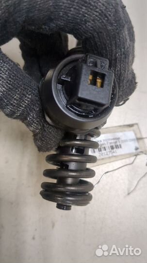 Форсунка топливная Volkswagen Passat 5