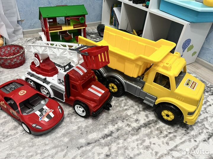 Набор больших машин полесье