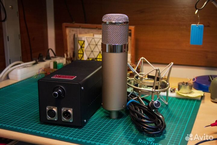 AEG U47 студийный ламповый микрофон