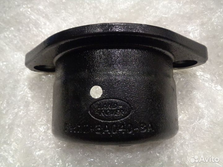 Кронштейн моста Land Rover Defender, LR068822