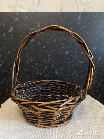 Корзина плетеная