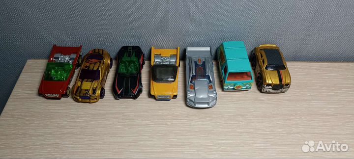 Машинки хотвилс