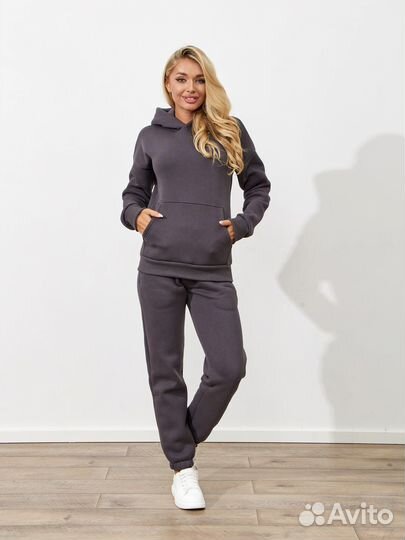 Оптовый пошив худи от производителя в Москве