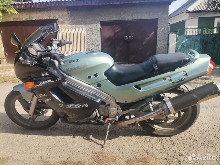 Kawasaki ZZR 250