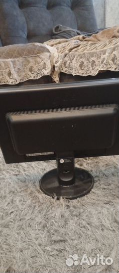 Монитор LG flatron W1942S