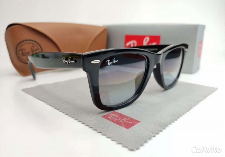 Солнцезащитные очки Ray Ban Wayfarer
