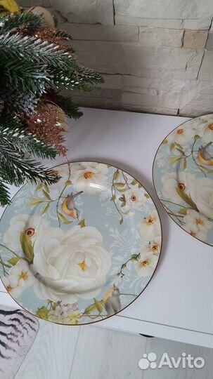 Набор тарелок