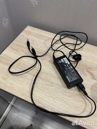 Зарядное устройство для ноутбука toshiba