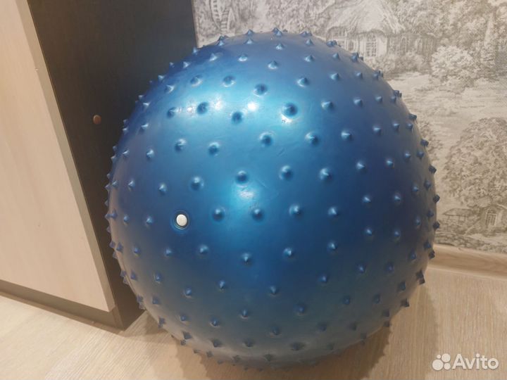 Гимнастический мяч фитбол