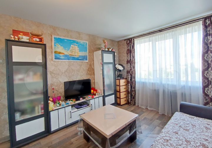 Комната 28 м² в 4-к., 9/9 эт.