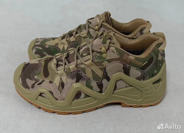 Тактические кроссовки lowa