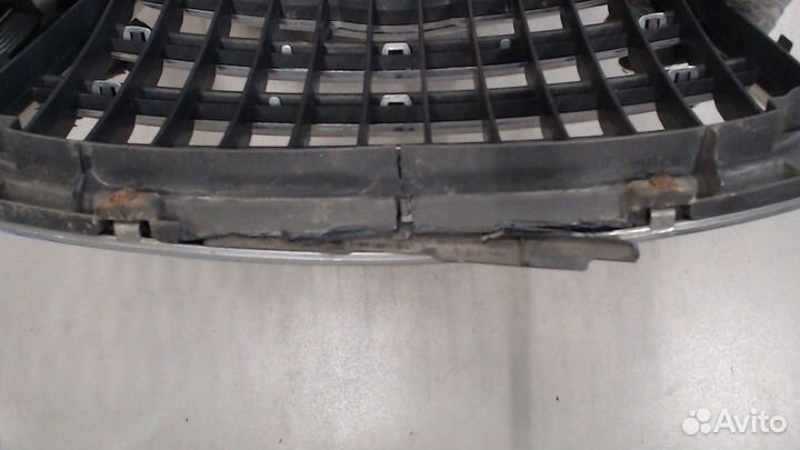 Решетка радиатора Subaru Tribeca (B9), 2006