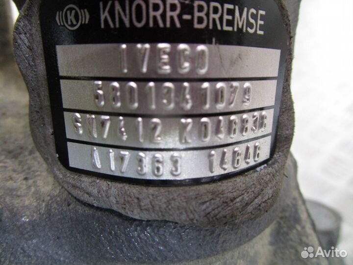 Суппорт передний левый Iveco 5801341079