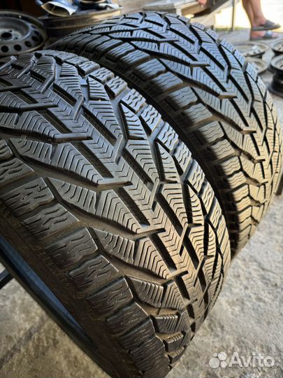 Kormoran Snow 245/40 R18