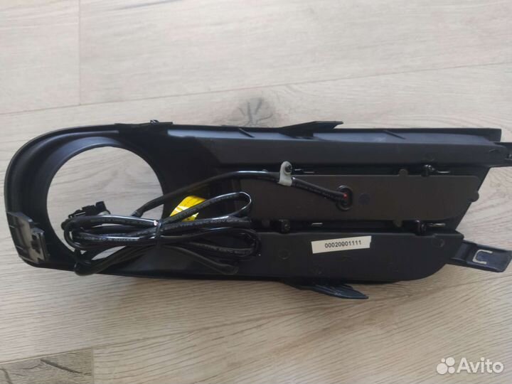 Дневные ходовые огни Nissan Tiida 2011+