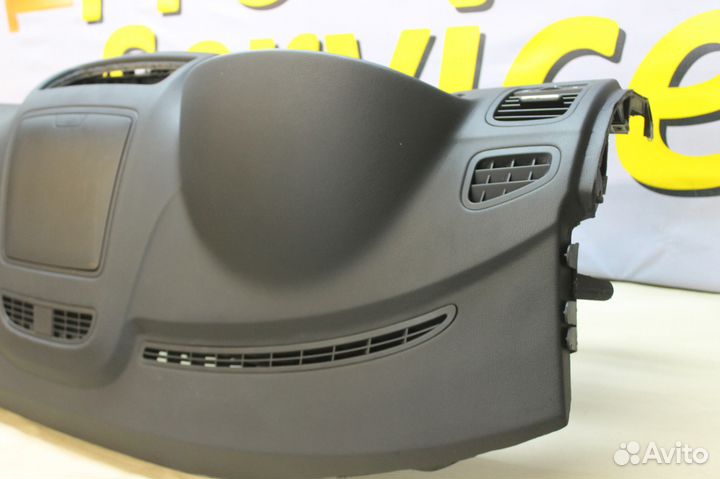 Приборная панель Skoda Yeti торпедо