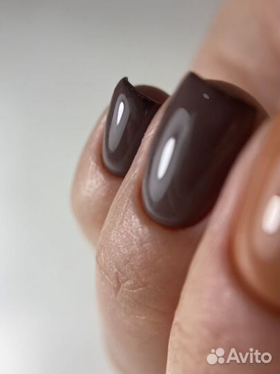 Мастер маникюра, гель-лак