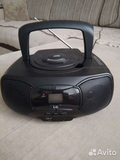 Магнитола LG