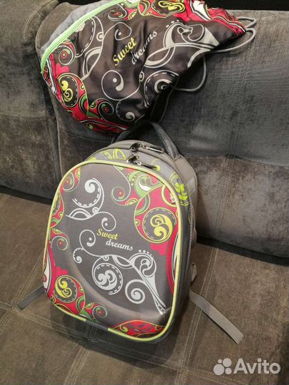 Школьный рюкзак