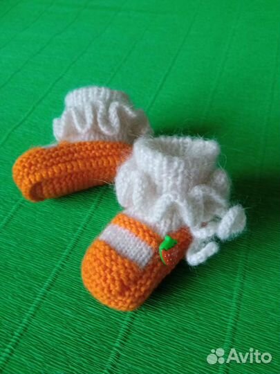 Вязаные шерстяные носочки для малышей