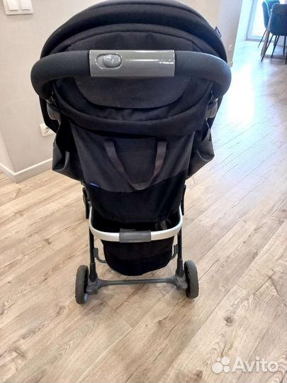 Прогулочная коляска chicco