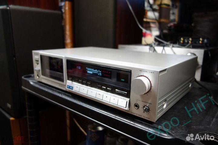 Кассетная дека Sony TC-K555
