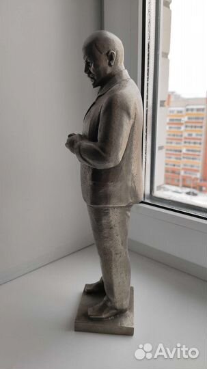 Ленин статуэтка