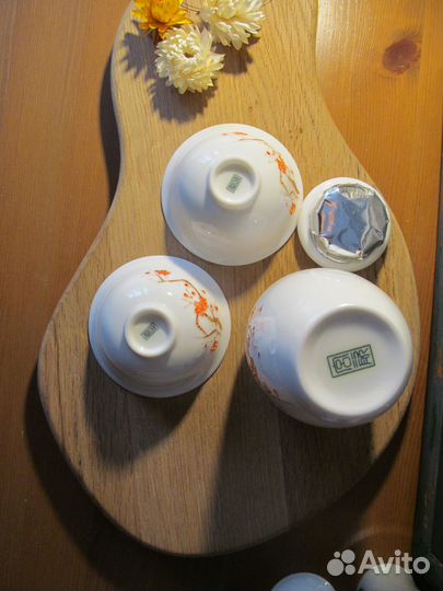 Китайская чайница и две чашки