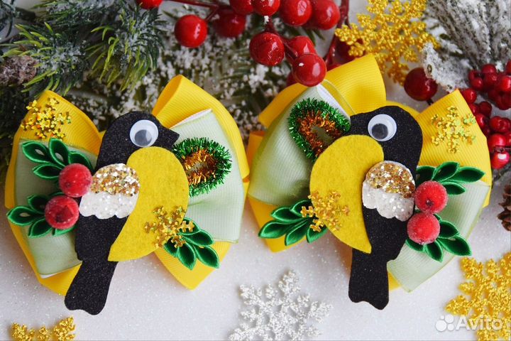 Зимние новогодние бантики