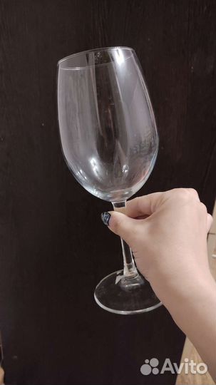 Бокалы для вина новые
