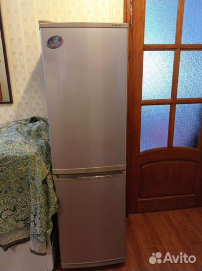 Холодильник Samsung cool n cool