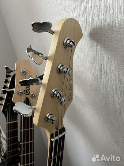 Бас гитара Suzuki jazz bass