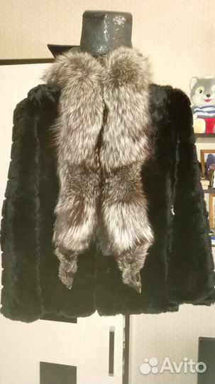 Шуба из чернобурки с капюшоном 48 50