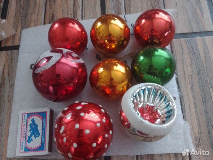 Новогодние игрушки