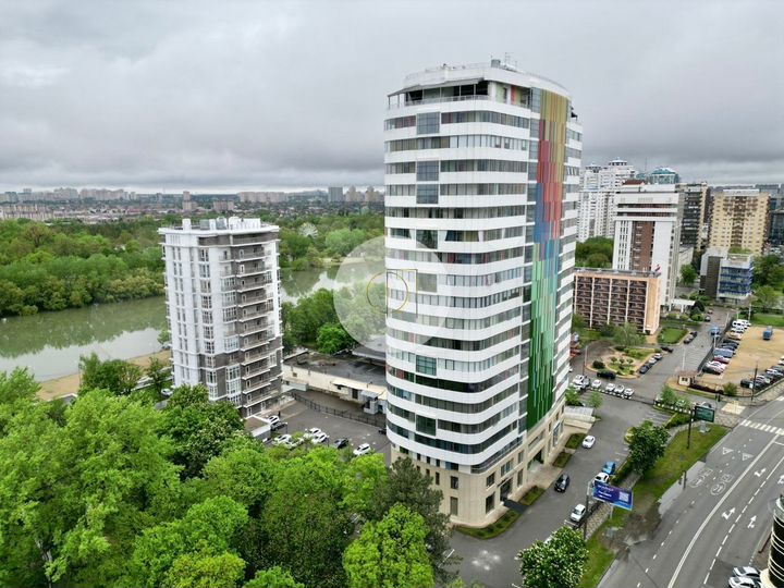 3-к. квартира, 140,3 м², 6/20 эт.