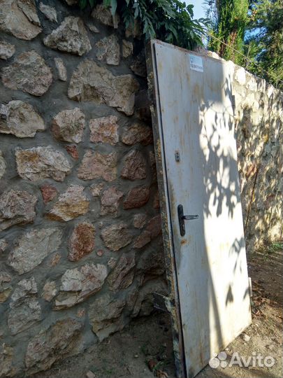 Металлическая дверь бу 860 2050