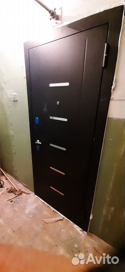 Дверь входная металлическая