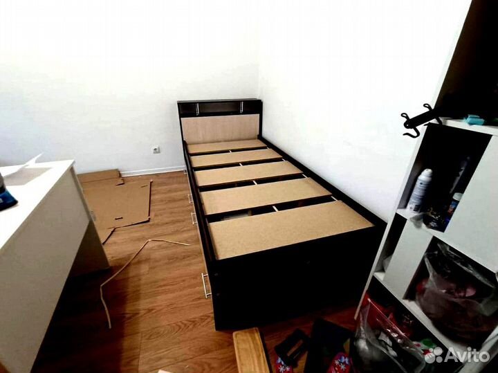 Кровать с ящиками новая