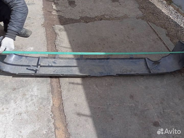 Бампер задний Toyota HiAce