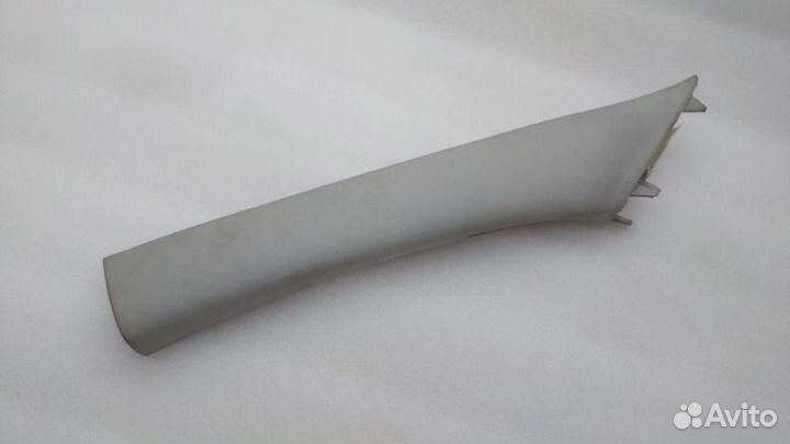 Обшивка стойки передняя левая Skoda Superb 3T ccza