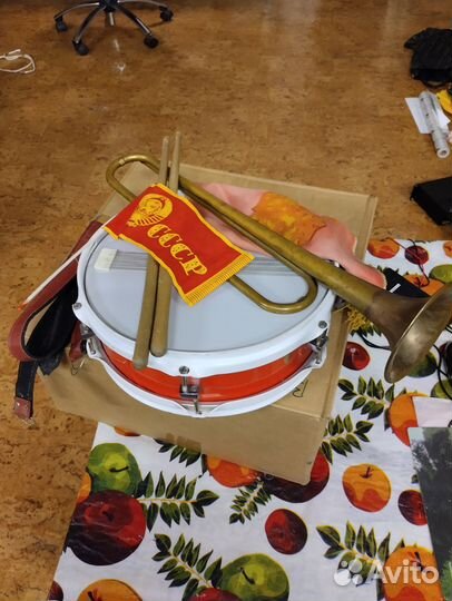 Барабан,Горн и Знамя