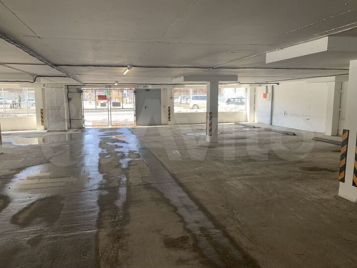 Машиноместо, 25 м²