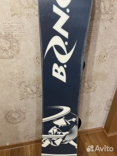 Сноуборд с креплением и ботинками