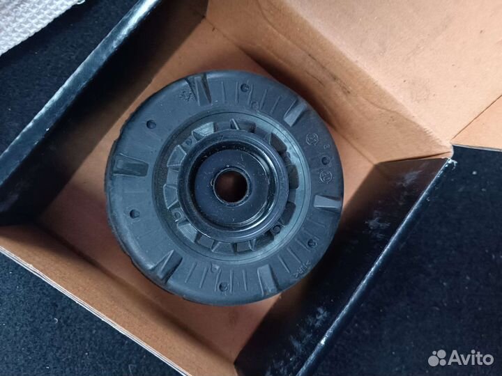 Комплект верхней опоры kyb sm1008