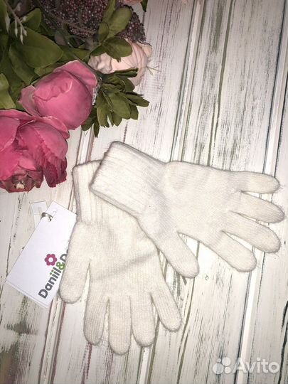 Манишки, шапки, варежки, шарфы на девочку